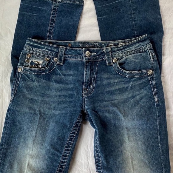 Miss Me Signature Bootcut Jeans                  Sz 29” X W, 31”L Lots of Bling! - Picture 2 of 9